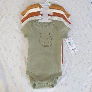 Set of 5 onesies. Gender neutral animals. NWT 3Months Never worn.